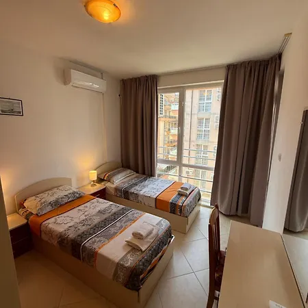 Viktoriya Apartment